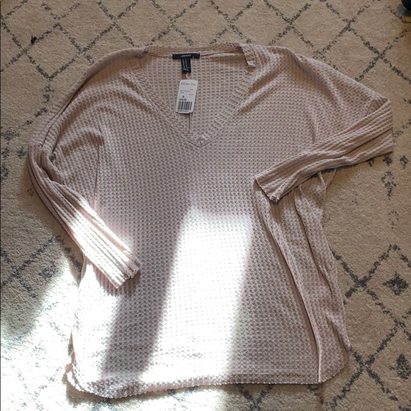 Forever 21 Tops - NWT Forever 21 V Neck Top